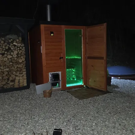 Glamping U Zabky Hytte Mostkovice